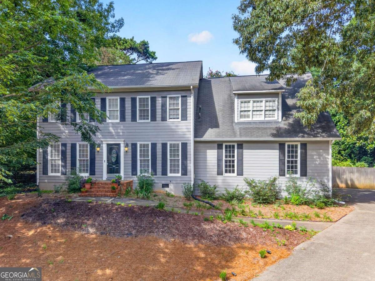 206 Comstock Court Lawrenceville - main photo