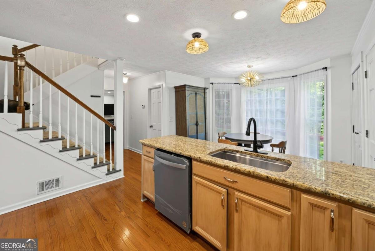 206 Comstock Court Lawrenceville - Photo 8