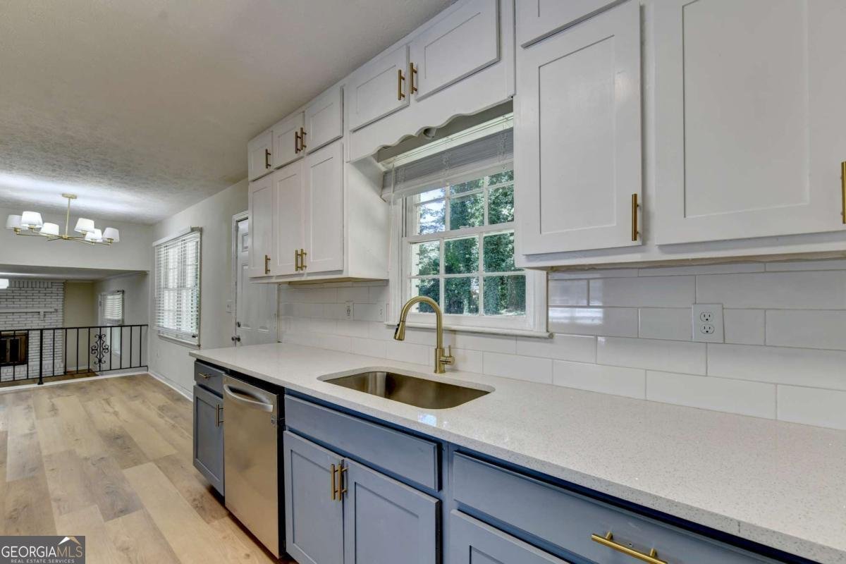 298 Wind Drive Lilburn - Photo 14
