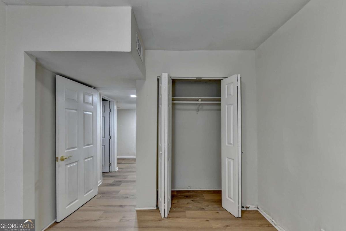 298 Wind Drive Lilburn - Photo 20