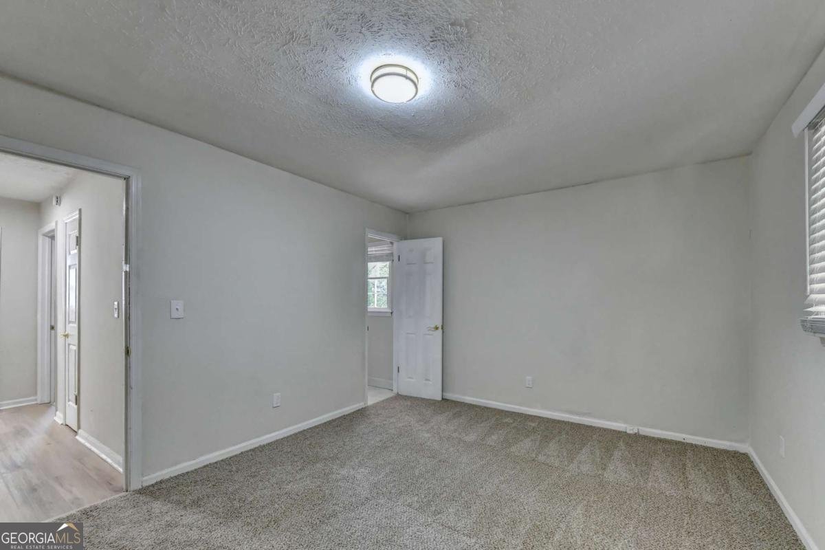 298 Wind Drive Lilburn - Photo 36