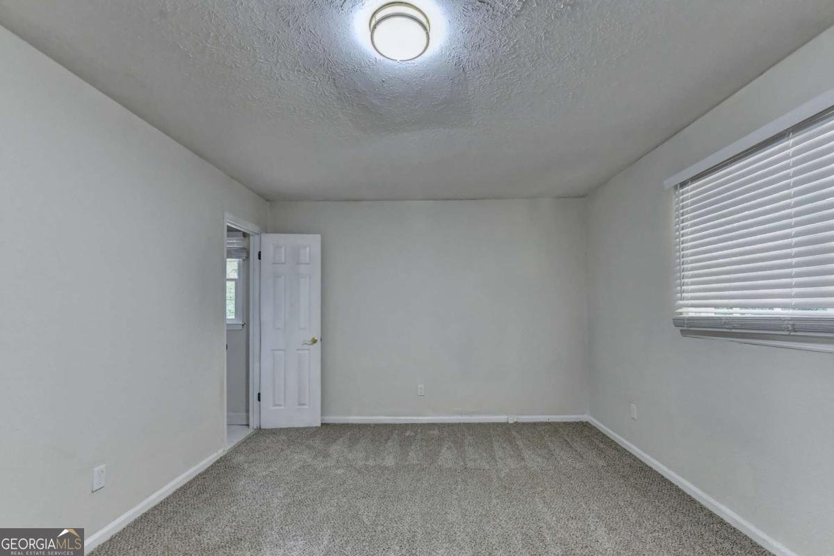 298 Wind Drive Lilburn - Photo 37