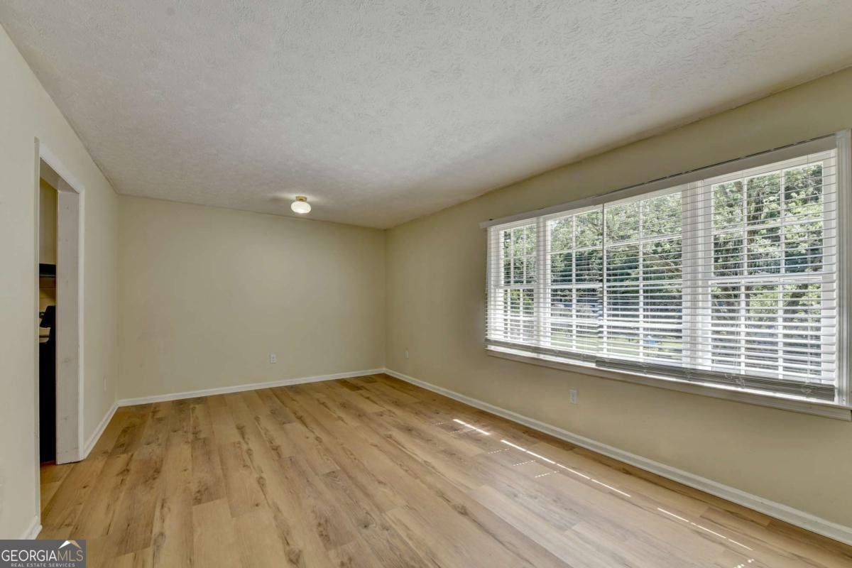 298 Wind Drive Lilburn - Photo 6