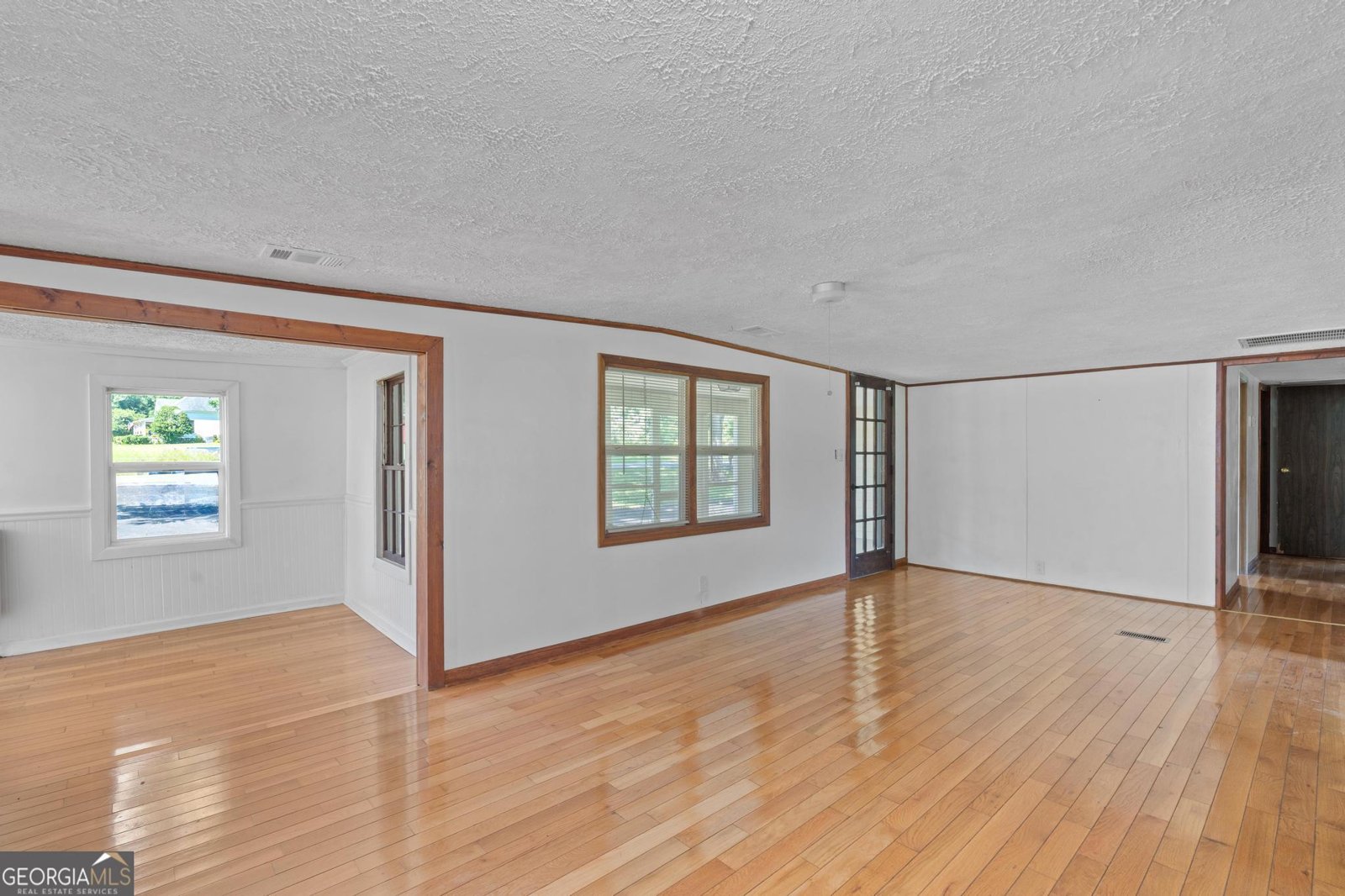 176 Midland Street Williamson - Photo 16