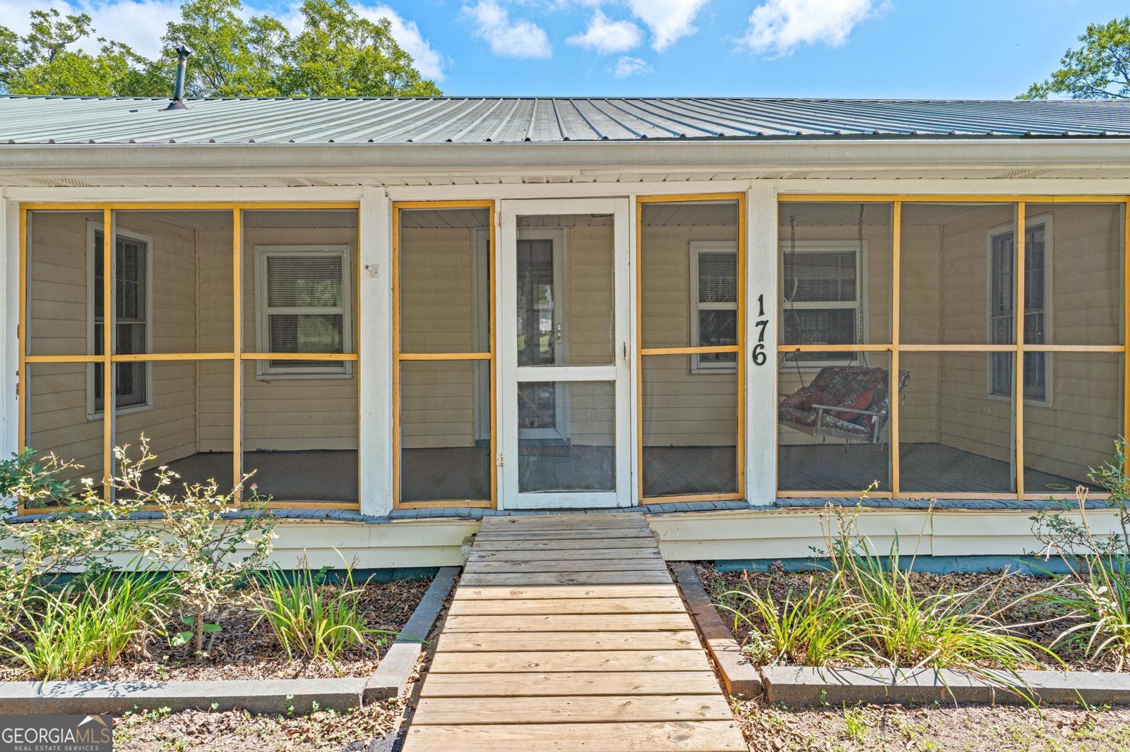176 Midland Street Williamson - Photo 7