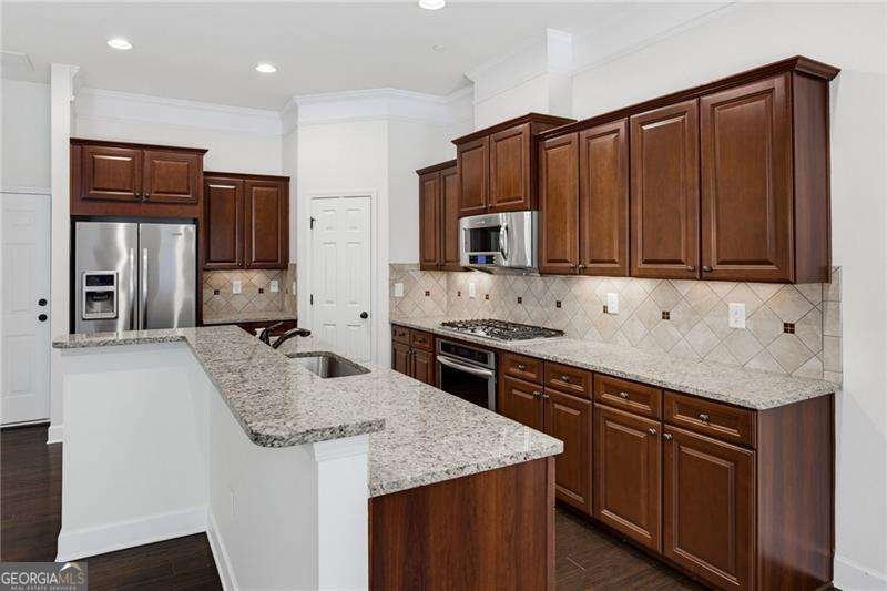 122 Barkley Lane Sandy Springs - Photo 12