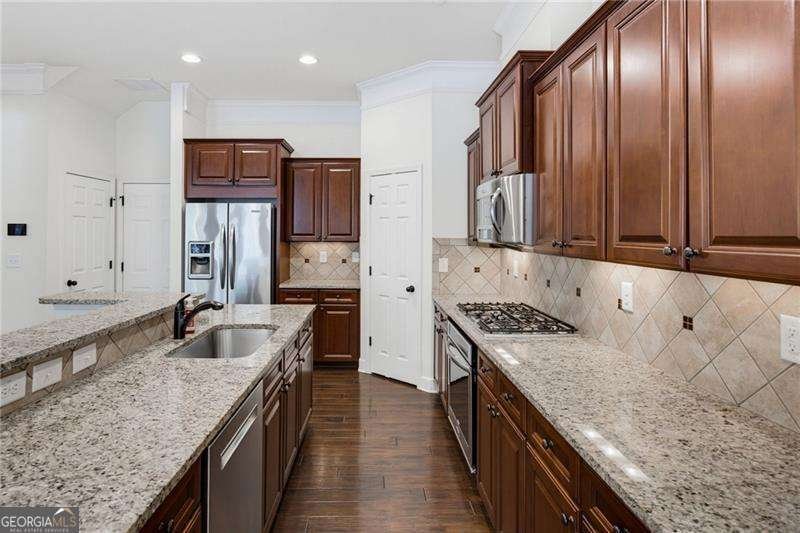 122 Barkley Lane Sandy Springs - Photo 13