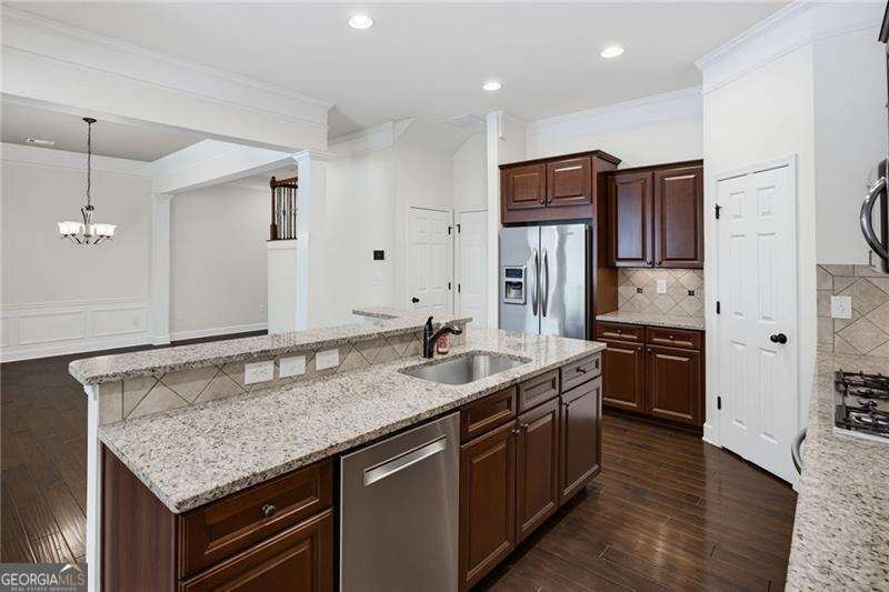122 Barkley Lane Sandy Springs - Photo 14