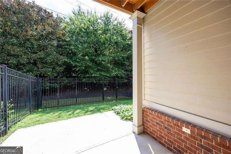 122 Barkley Lane Sandy Springs - Photo 16