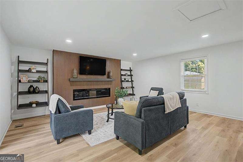 832 Derbyshire Court Norcross - Photo 12