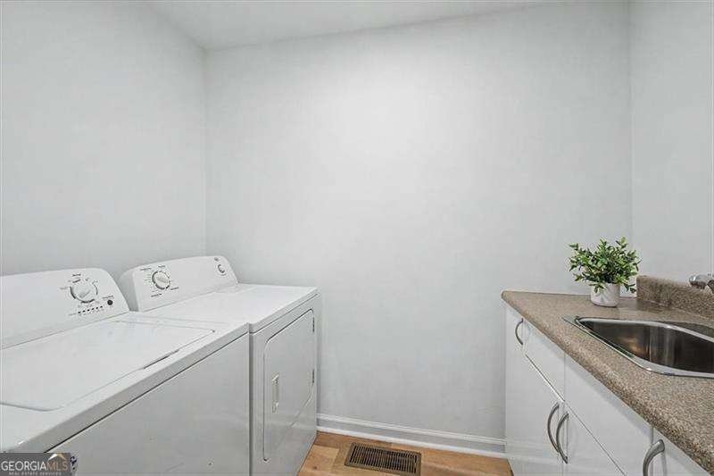 832 Derbyshire Court Norcross - Photo 32