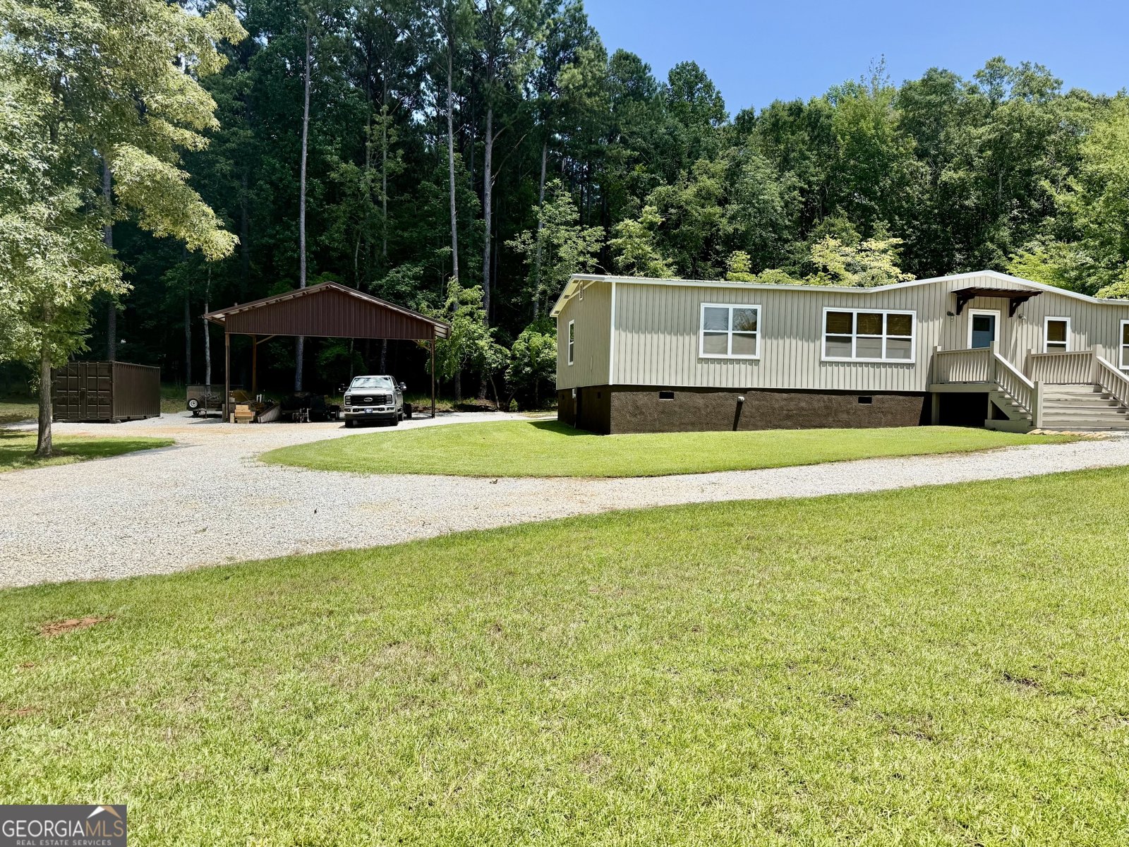 351 River Lake Drive Eatonton - main photo