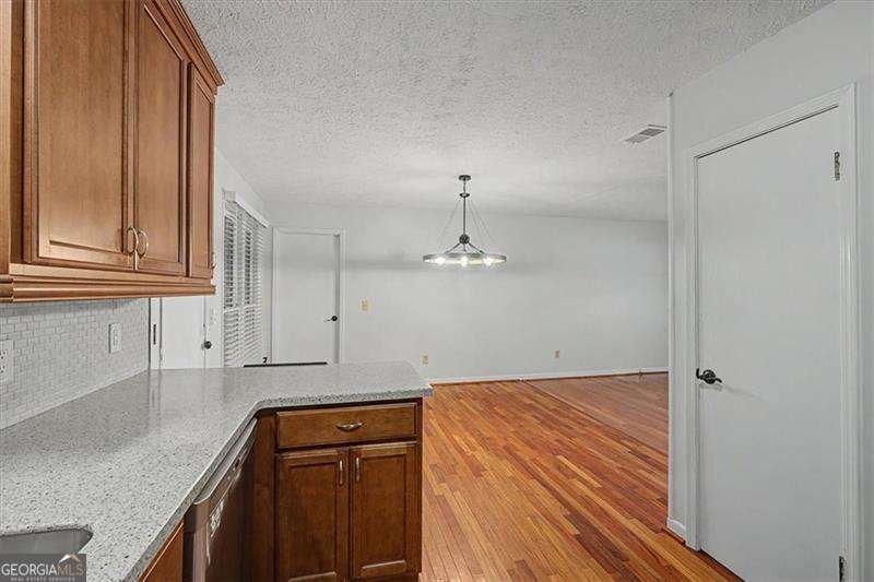 3095 Woodland Drive Kennesaw - Photo 11
