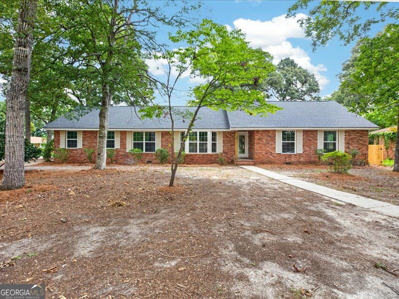 216 Ridgeland Drive Warner Robins - main photo
