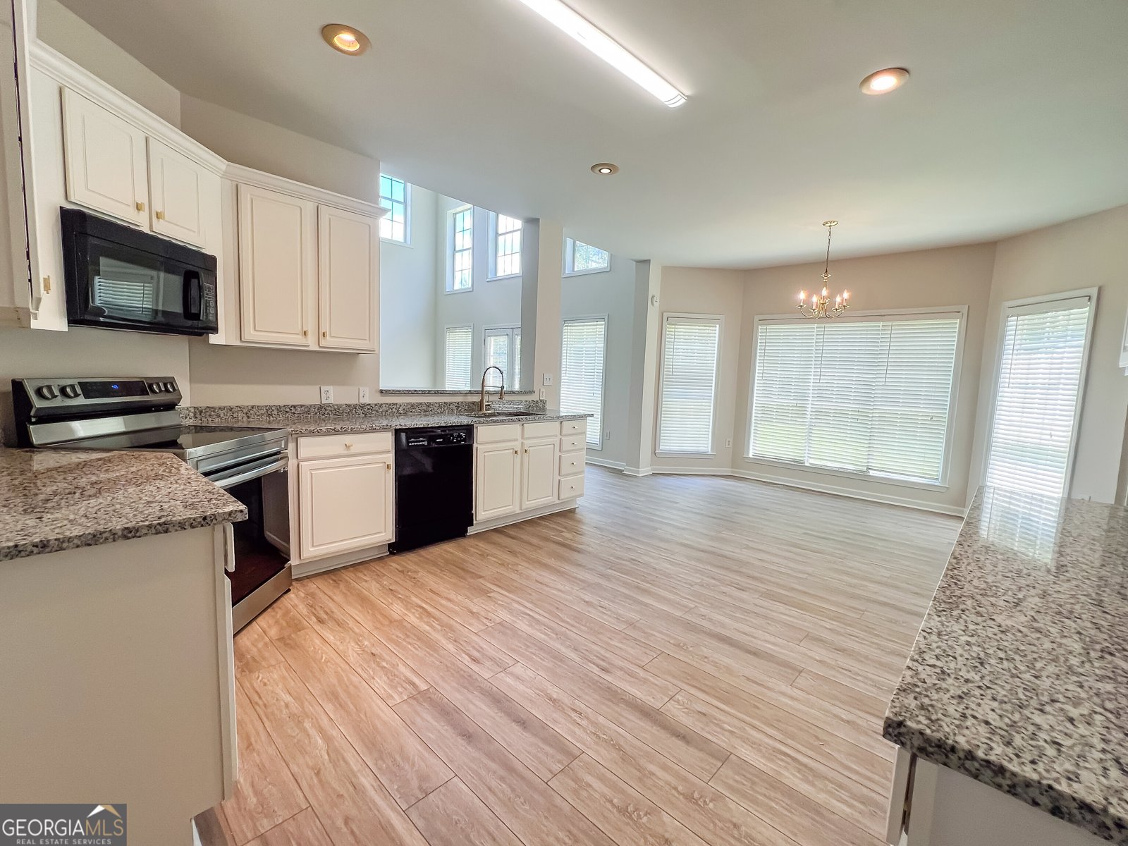 140 Dearing Woods Way Covington - Photo 13