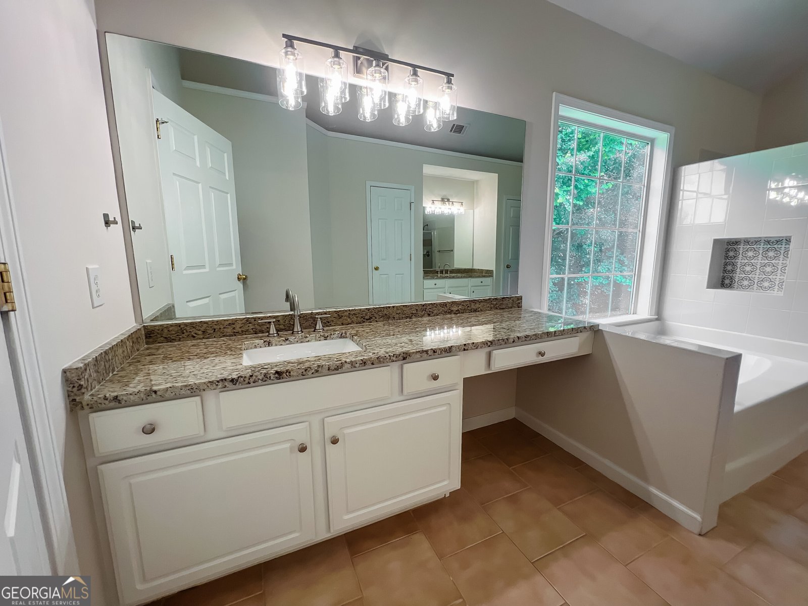 140 Dearing Woods Way Covington - Photo 32