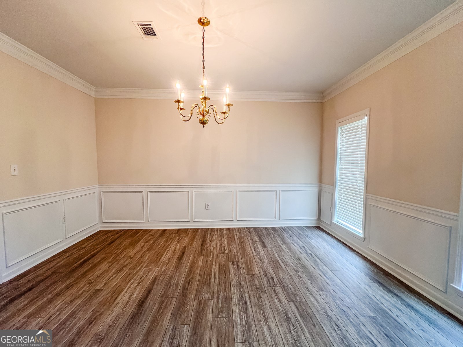 140 Dearing Woods Way Covington - Photo 8