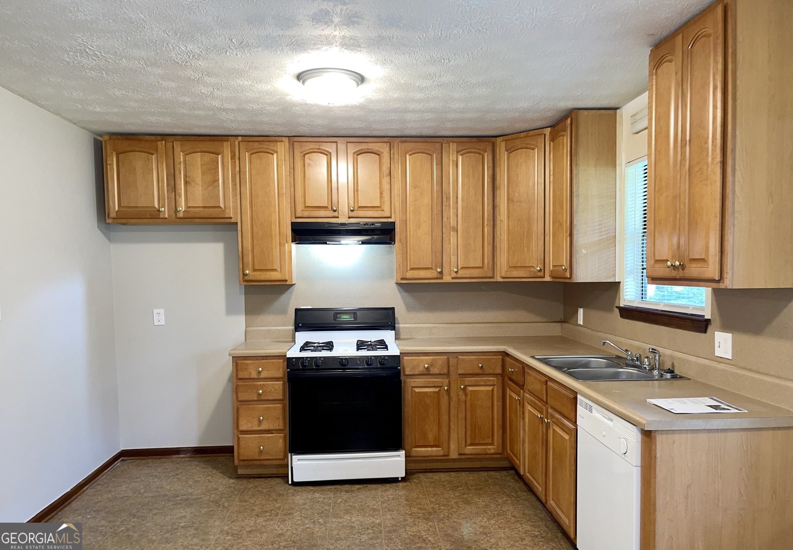 977 Leeward Lane Jonesboro - Photo 7