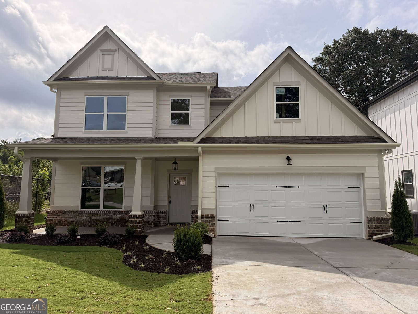 5201 Mulberry Street Flowery Branch - main photo