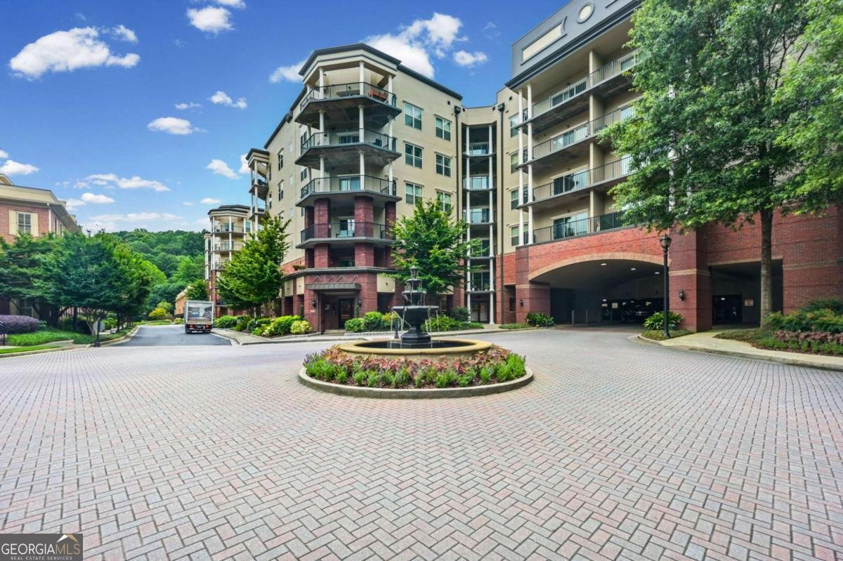 200 River Vista Drive Sandy Springs - main photo
