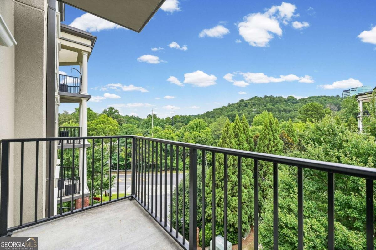 200 River Vista Drive Sandy Springs - Photo 19