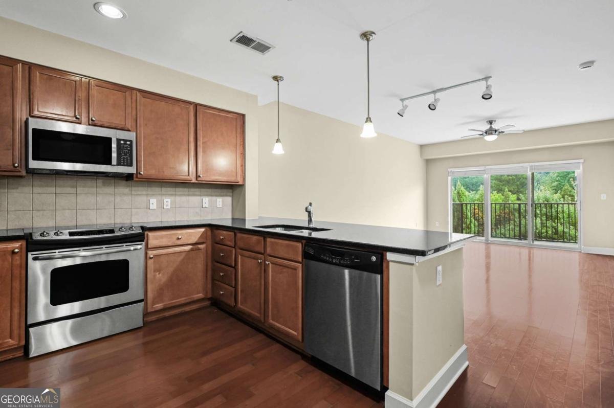 200 River Vista Drive Sandy Springs - Photo 9
