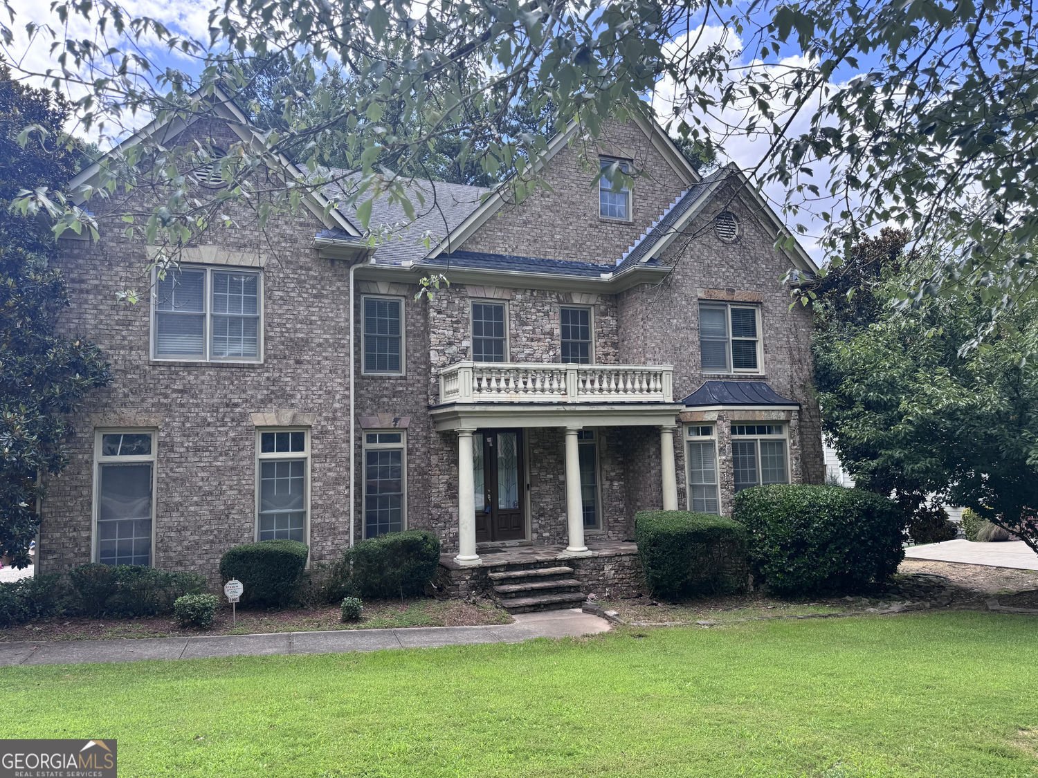1081 Willowood Lane Atlanta - main photo