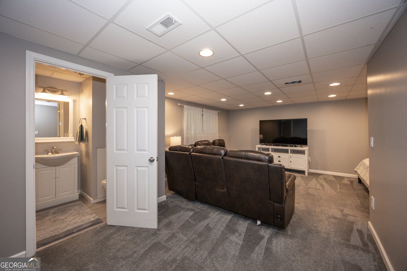 264 Claridge Curve Peachtree City - Photo 41
