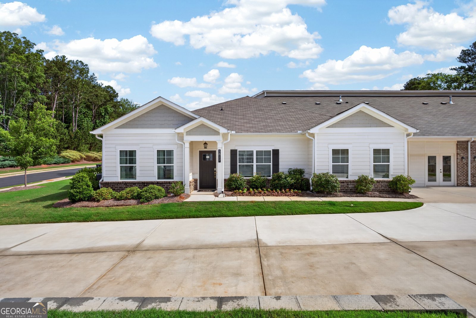 3800 Shelleydale Drive Powder Springs - main photo