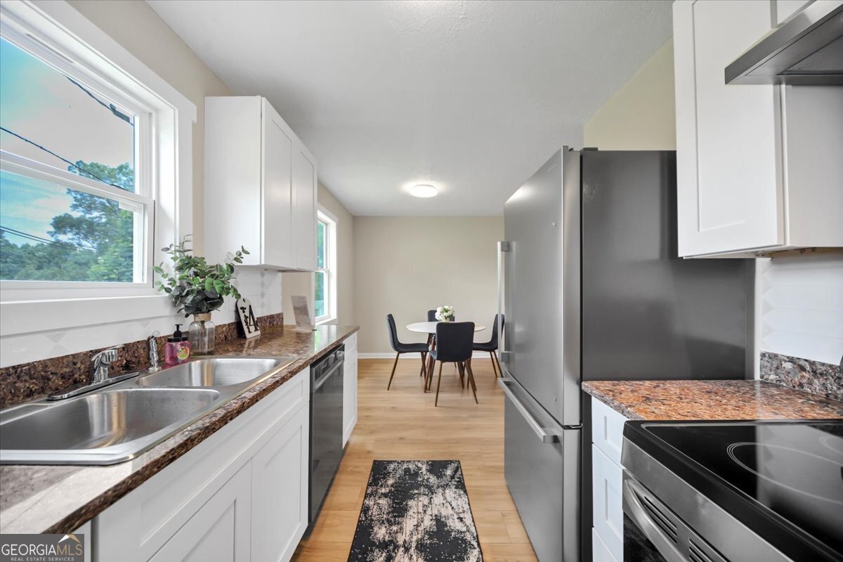242 Jackson Street Barnesville - Photo 12