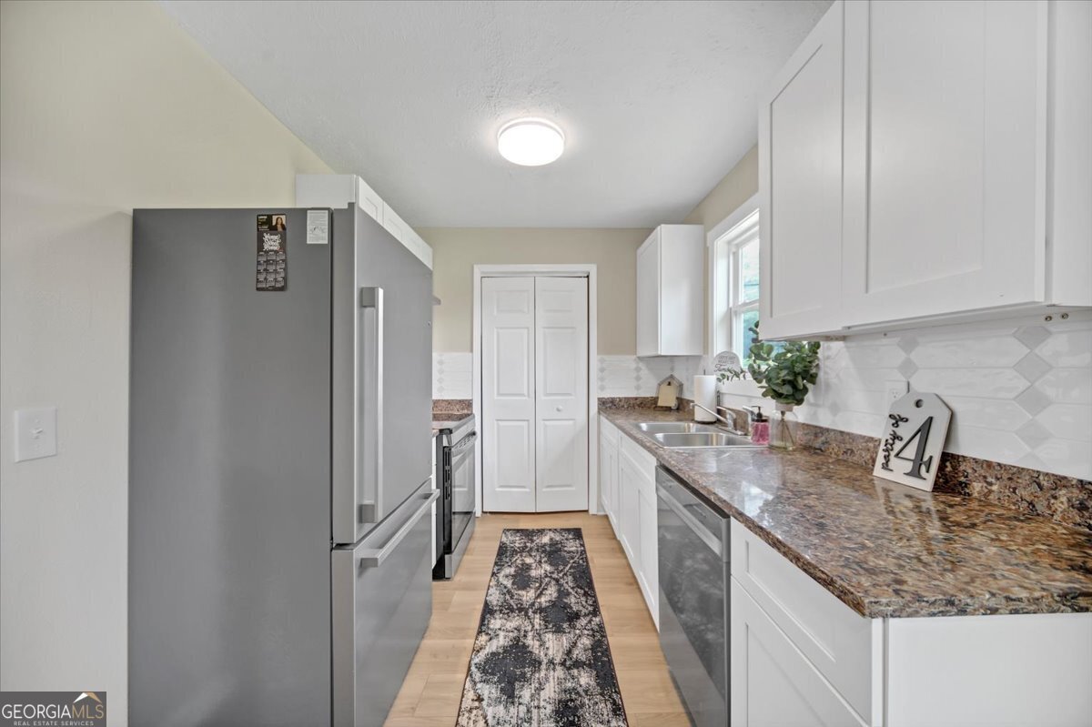242 Jackson Street Barnesville - Photo 9