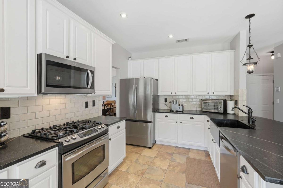 555 Kingsport Drive Alpharetta - Photo 17