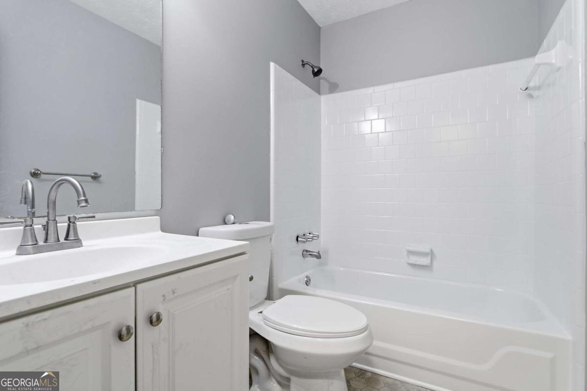 124 Julie Lane Stockbridge - Photo 17