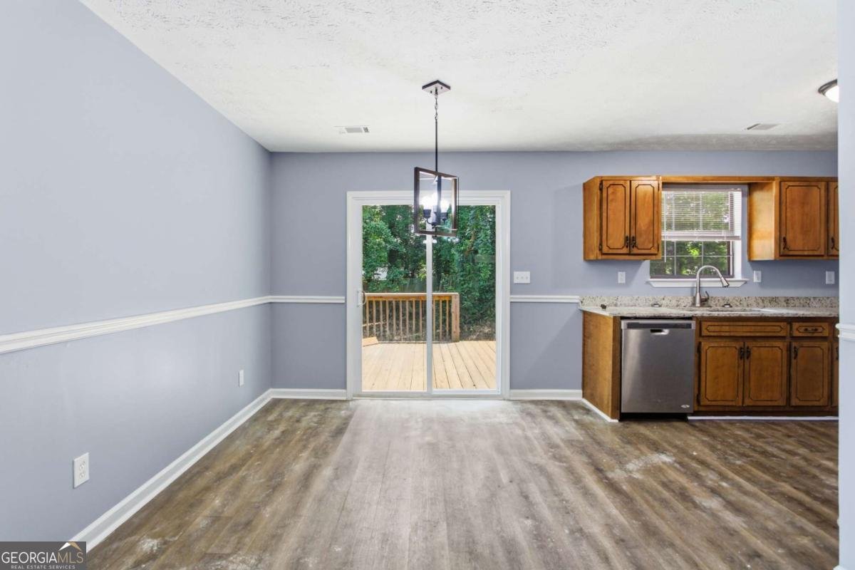 124 Julie Lane Stockbridge - Photo 6