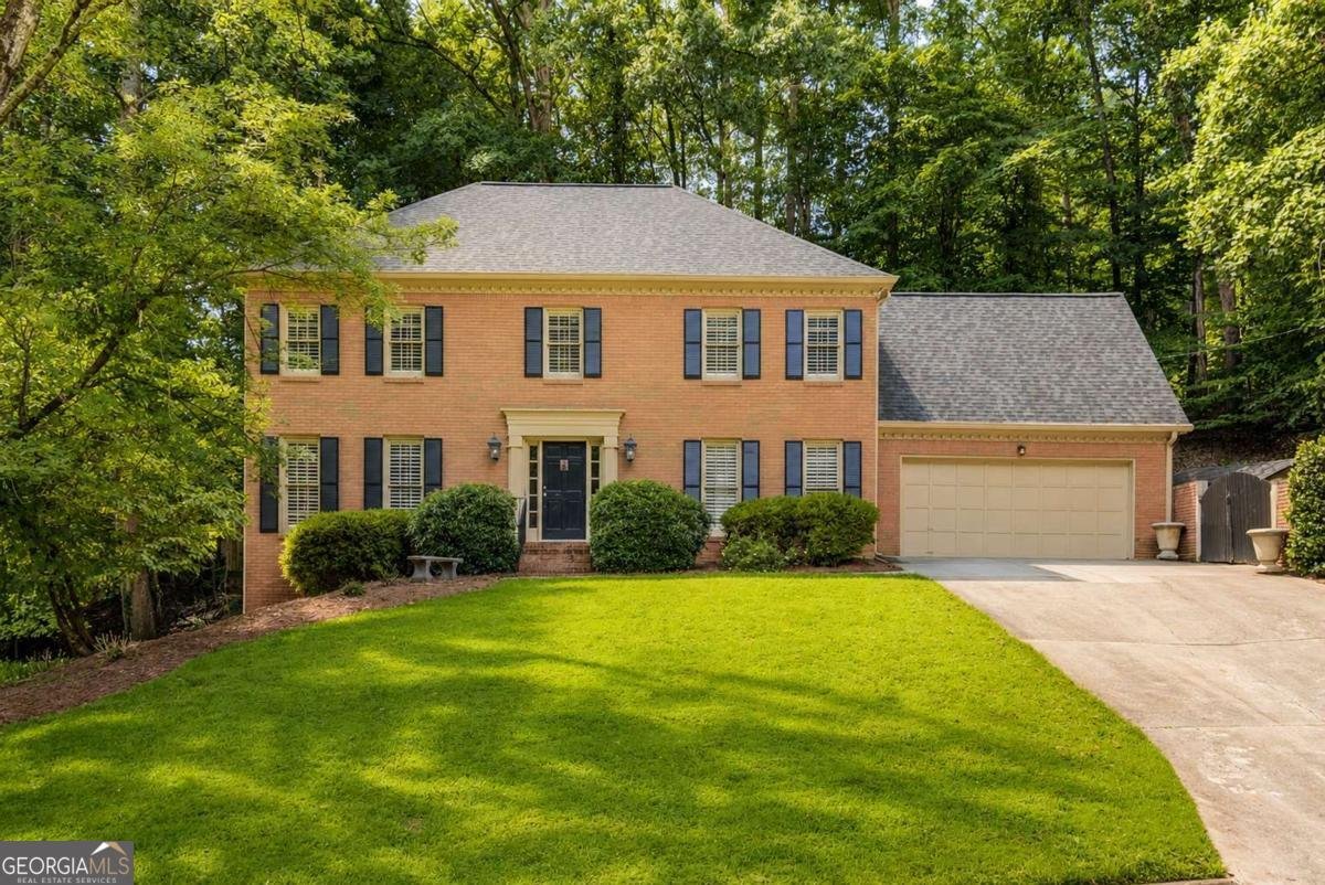 9620 River Lake Drive Roswell - main photo