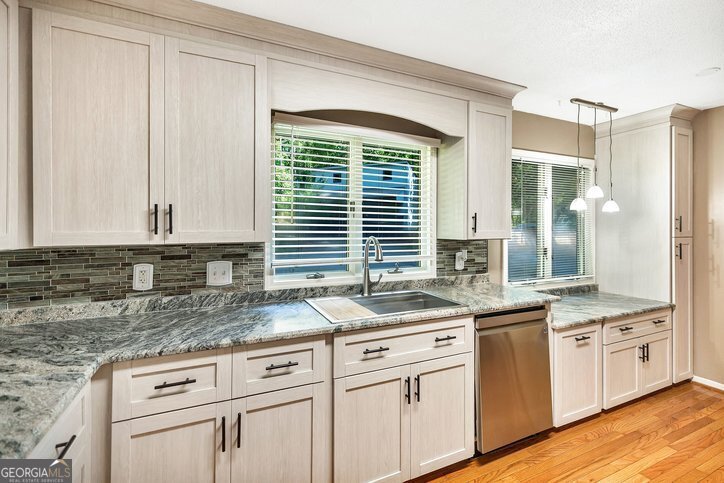 123 Forest Drive Townville - Photo 11