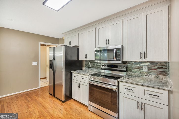 123 Forest Drive Townville - Photo 12