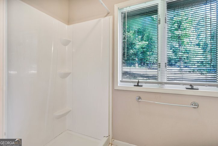 123 Forest Drive Townville - Photo 28