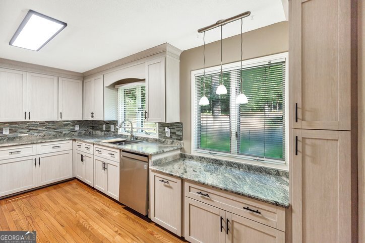 123 Forest Drive Townville - Photo 8