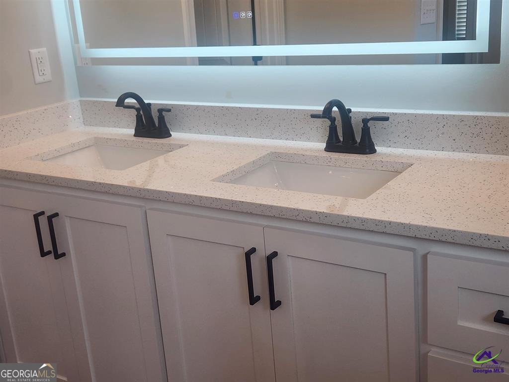 303 Firelight Drive Byron - Photo 18