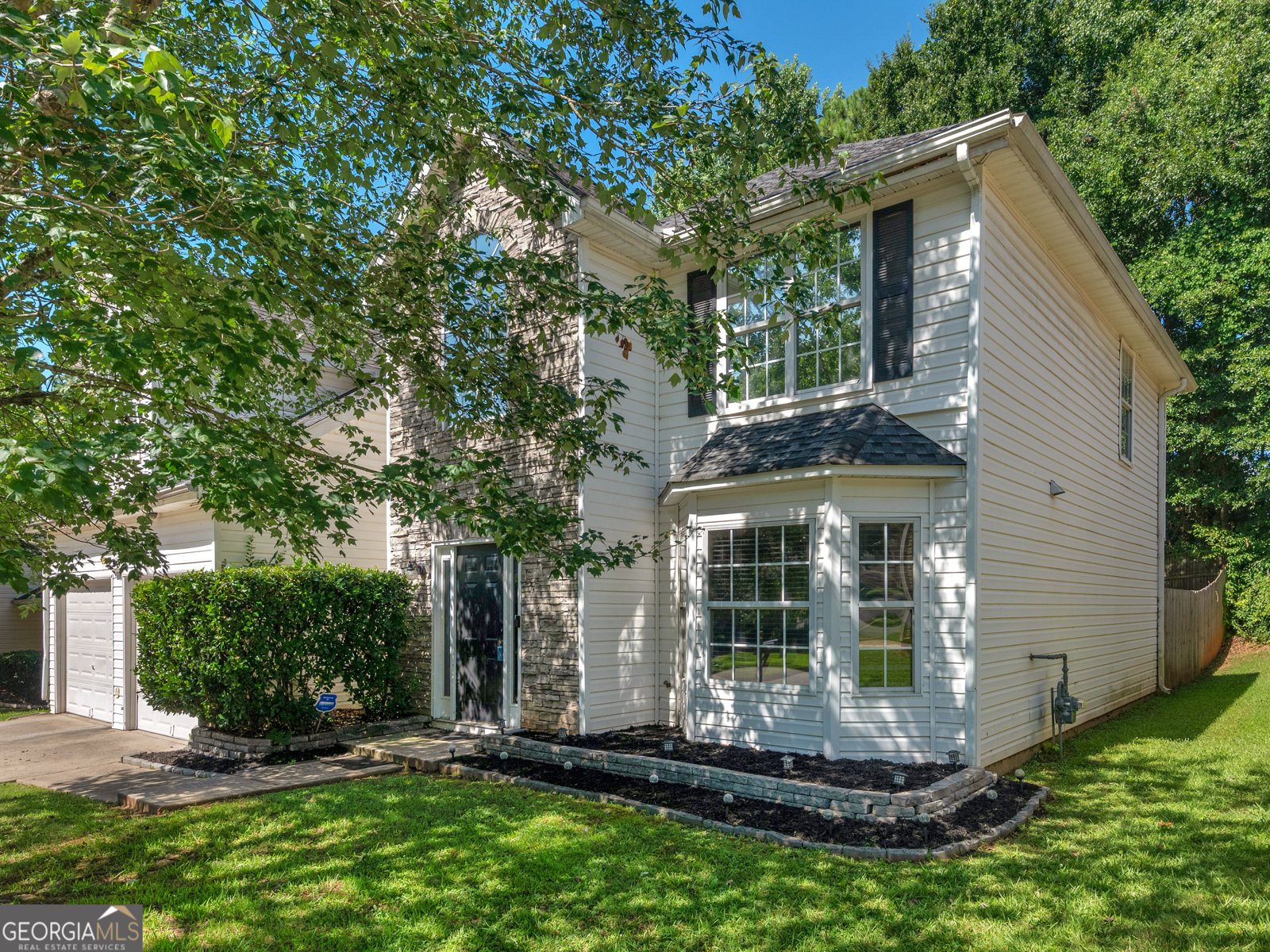 3027 Stonebridge Creek Drive Lithonia - main photo