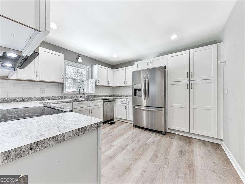 4679 Hardwood Road Stone Mountain - Photo 12