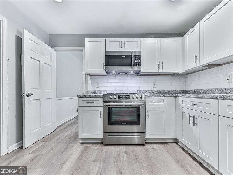 4679 Hardwood Road Stone Mountain - Photo 15