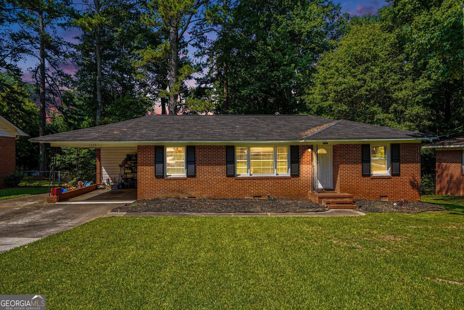 1337 Greenview Drive Griffin - main photo