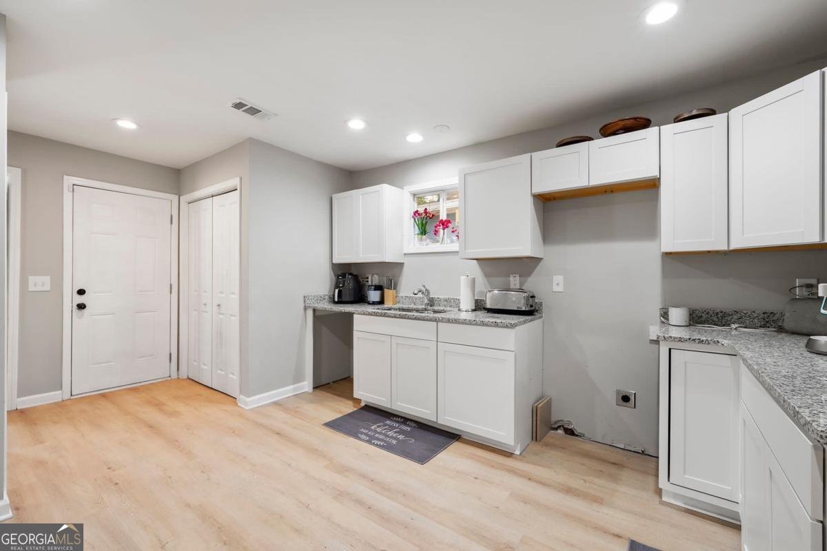 889 Smith Street Atlanta - Photo 8