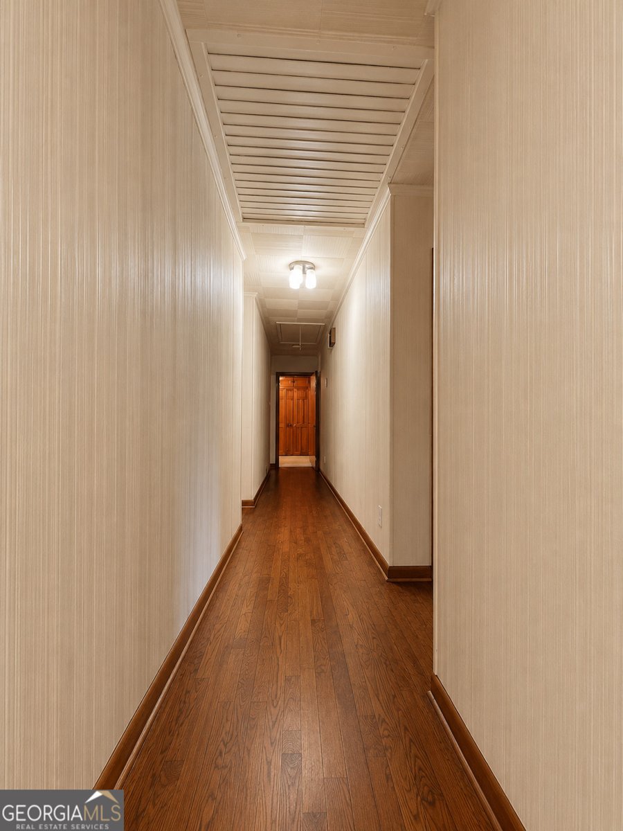 723 Winchester Circle Macon - Photo 10