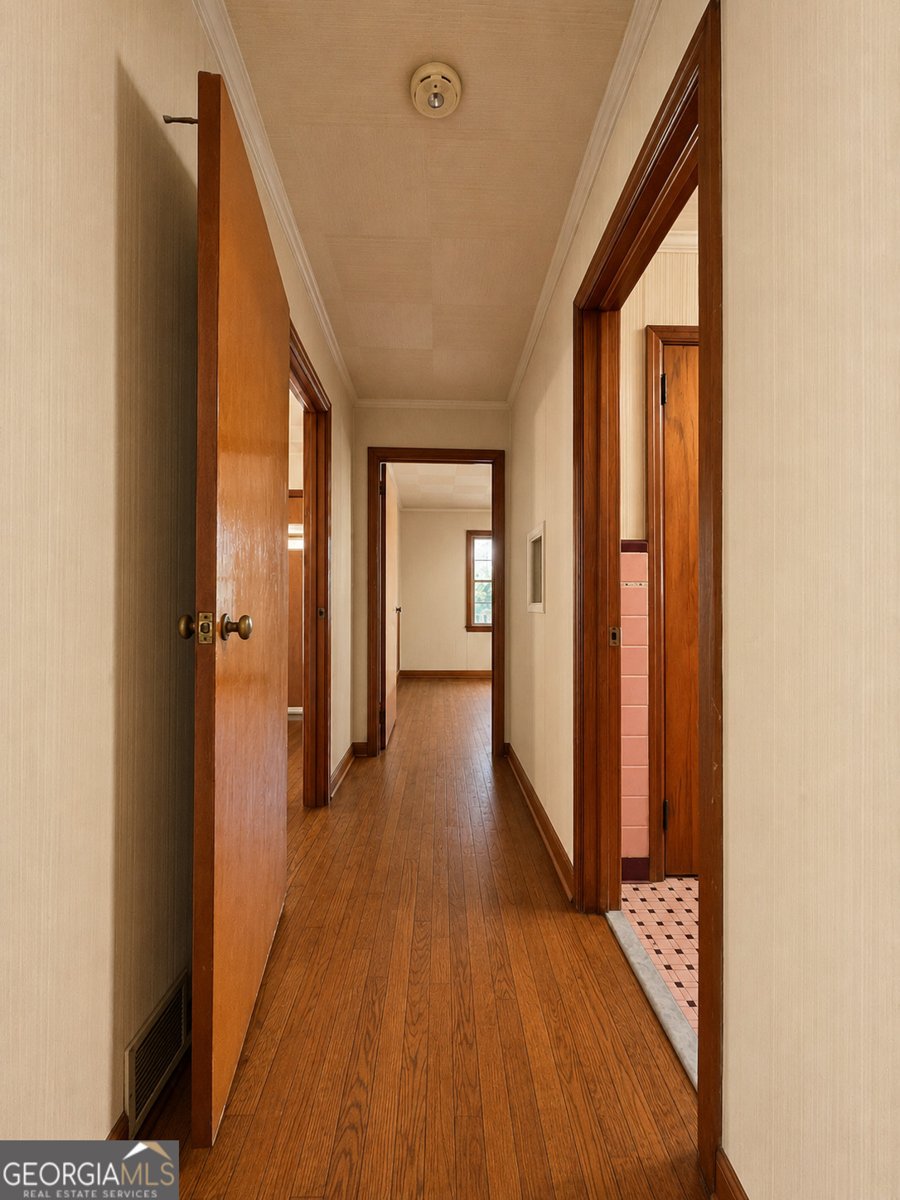 723 Winchester Circle Macon - Photo 9