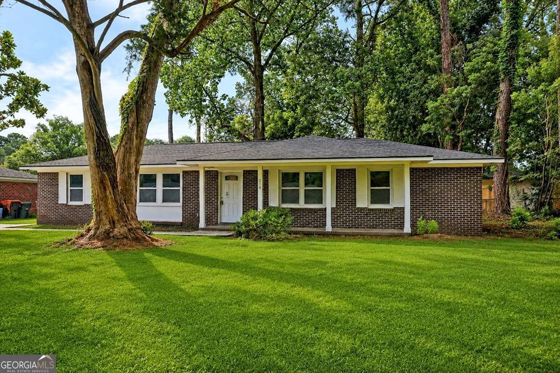 206 Paradise Drive Savannah - main photo