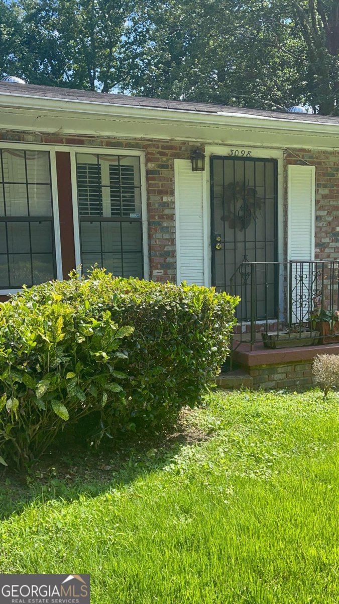 3098 Delmar Lane Atlanta - main photo