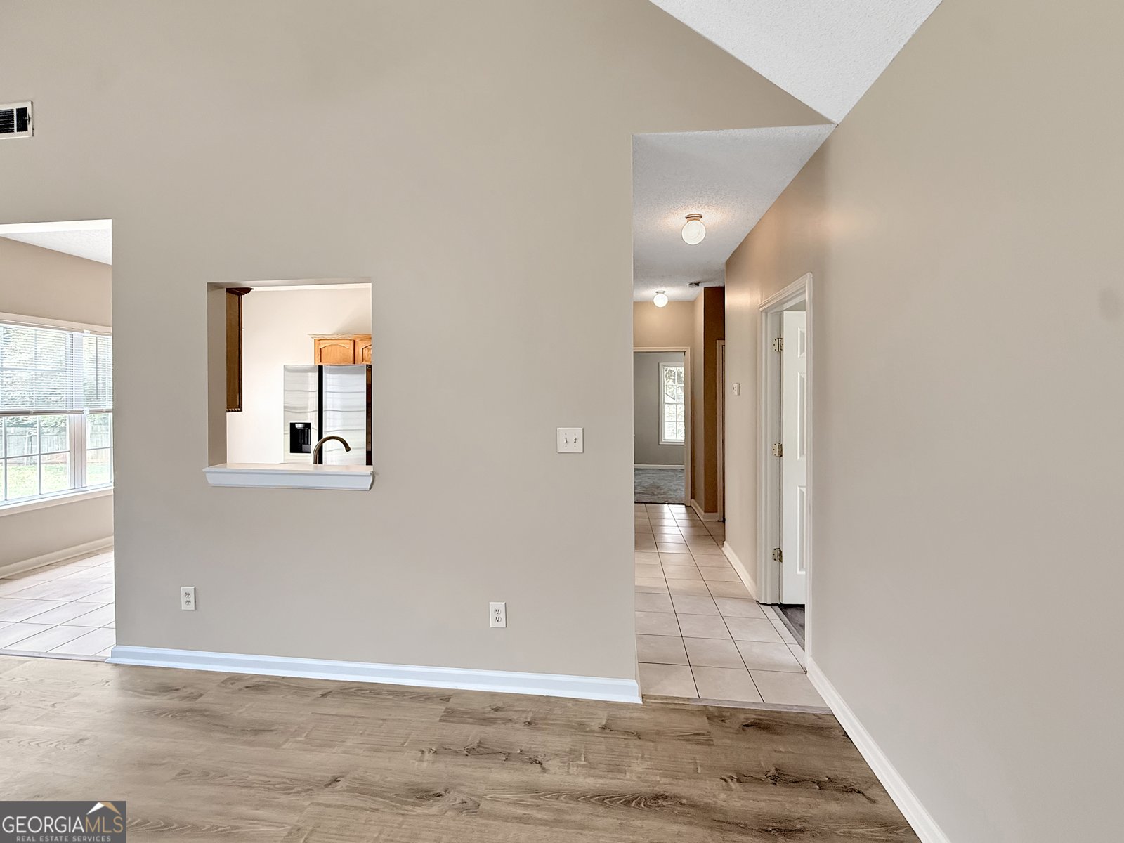 122 Kayla Court Griffin - Photo 11